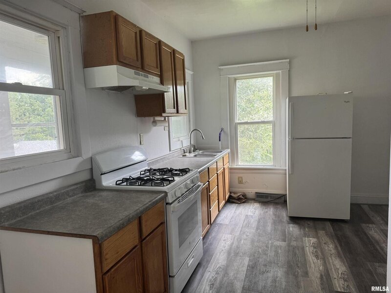 924 4th Street Peru IL 61354