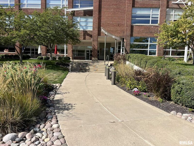 401 Sw Water Street Peoria IL 61602