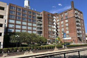 Photo of 401 Sw Water Street Peoria IL 61602 Unit 410