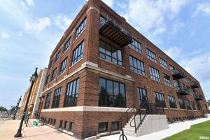 Photo of 1001 Sw Adams Street Peoria IL 61602 Unit 201