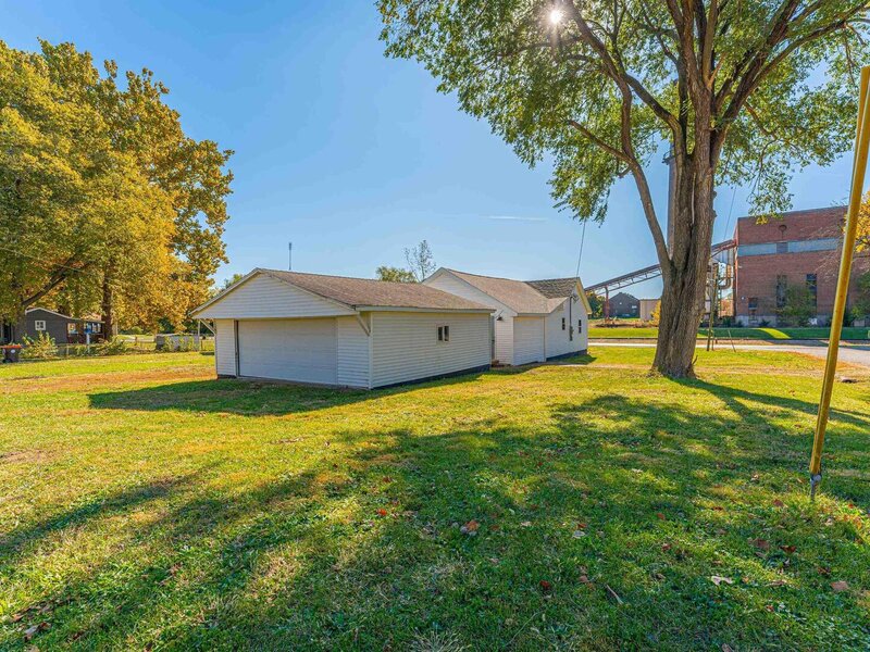 814 1st Street Lincoln IL 62656