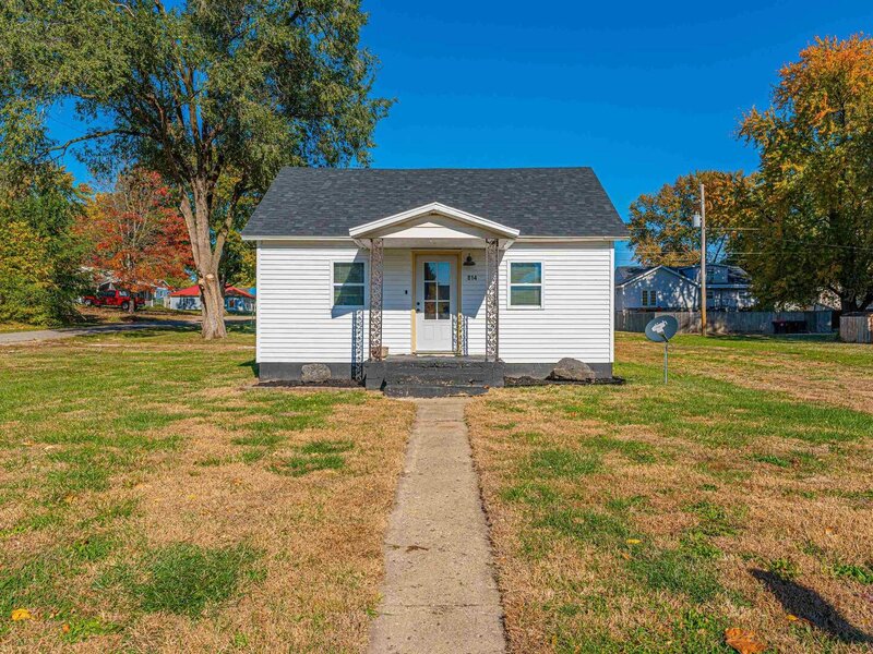 814 1st Street Lincoln IL 62656