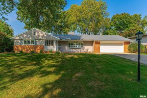 Photo of 6 Meadow Lane Lincoln IL 62656