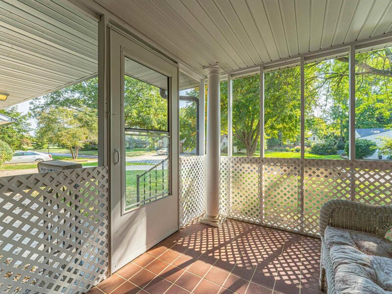 6 Meadow Lane Lincoln IL 62656