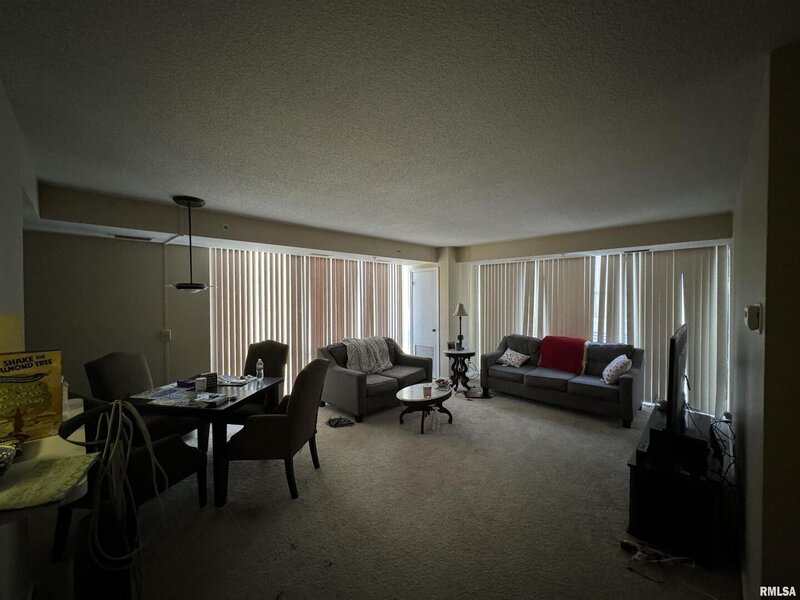 125 Sw Jefferson Avenue Peoria IL 61602
