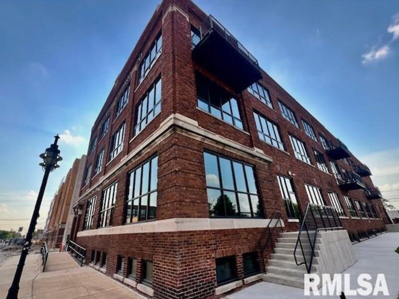 1001 Sw Adams Street Peoria IL 61602