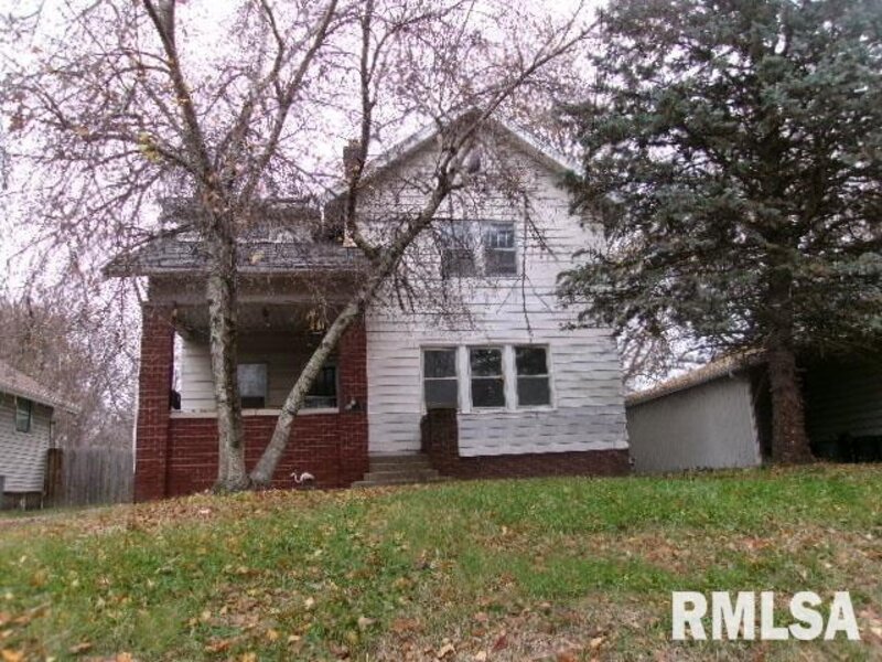 1410 N Douglas Street Peoria IL 61606