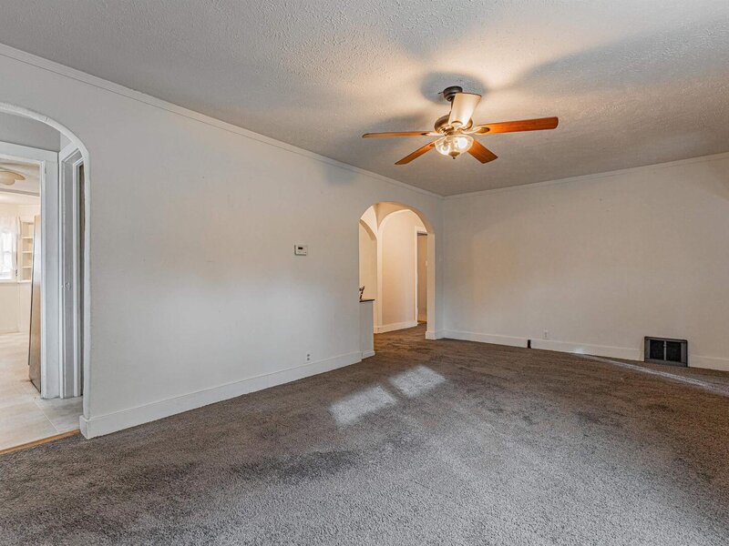 306 Woodlawn Road Lincoln IL 62656