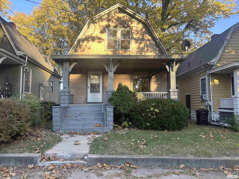 1312 N Ellis Street Peoria IL 61604
