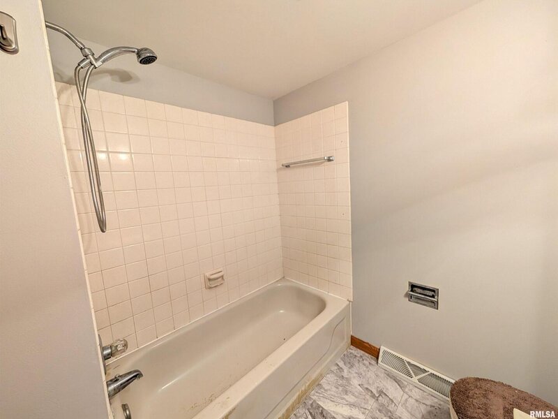 6646 Mason Road Manito IL 61546