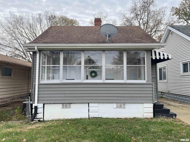 822 E Gift Avenue Peoria IL 61603