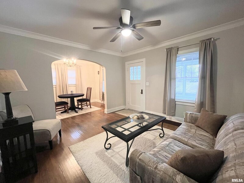822 E Gift Avenue Peoria IL 61603