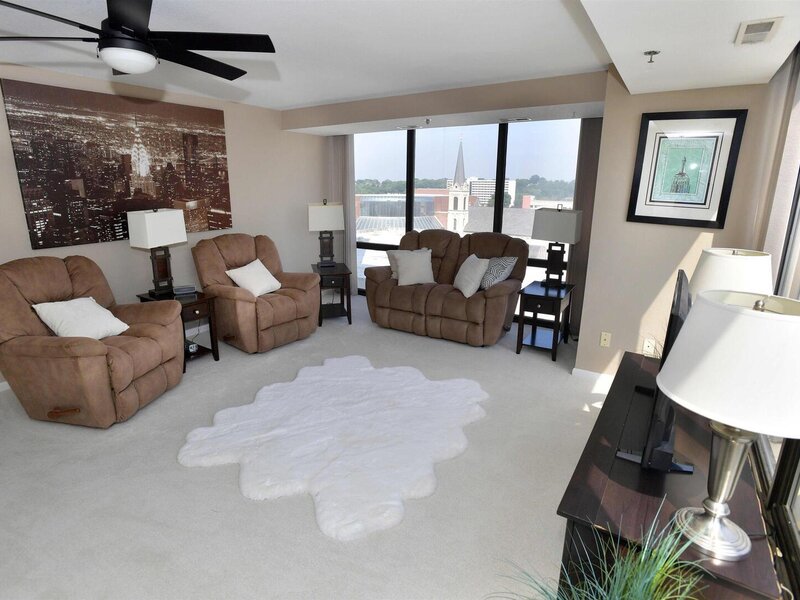 123 Sw Jefferson Avenue Peoria IL 61602