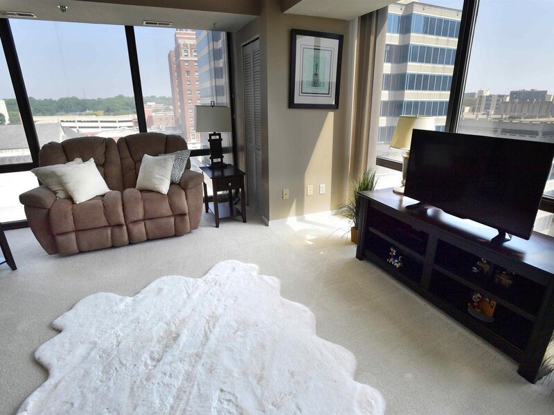 123 Sw Jefferson Avenue Peoria IL 61602