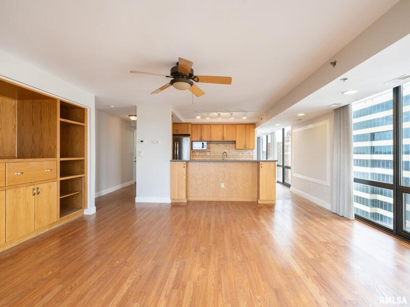 125 Sw Jefferson Street Peoria IL 61602