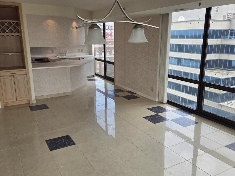 125 Sw Jefferson Avenue Peoria IL 61602
