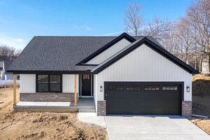 Photo of 2503 Treeline Drive Bloomington IL 61704