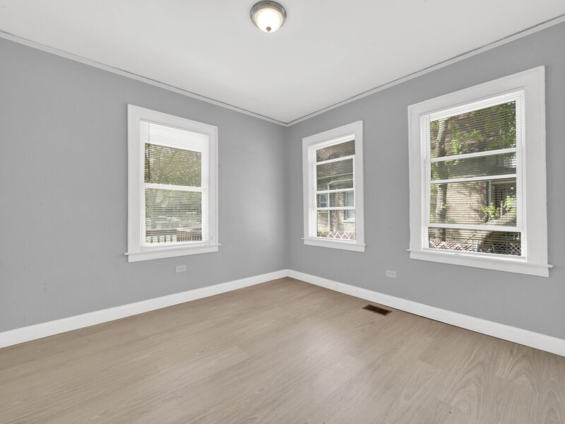 12432 S State Street Chicago IL 60628