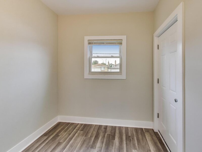 10229 S Calumet Avenue Chicago IL 60628