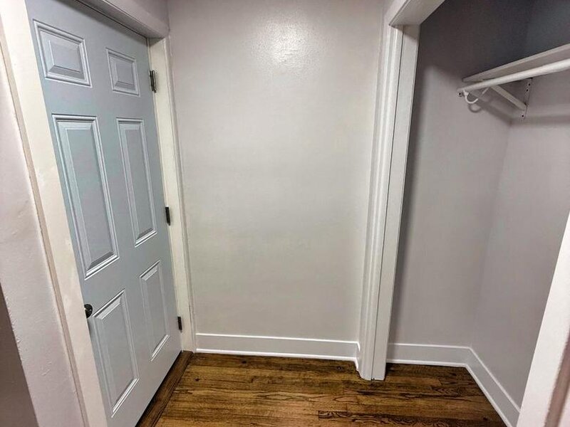 7718 S Jeffery Boulevard Chicago IL 60649