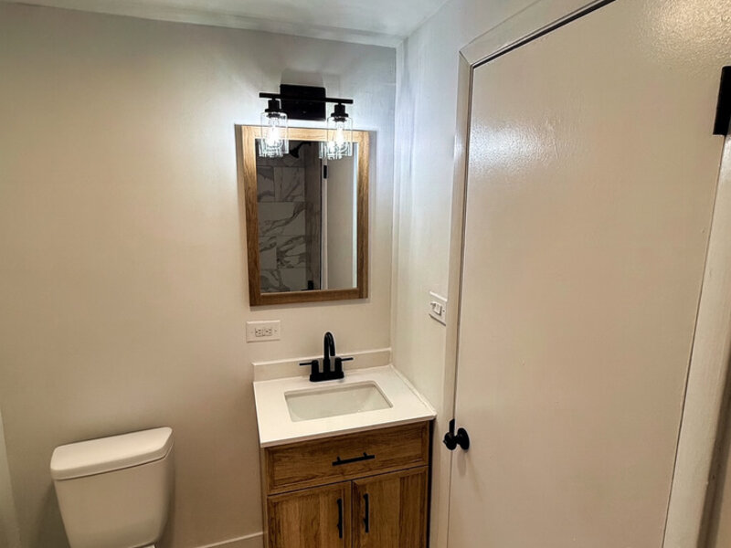 7718 S Jeffery Boulevard Chicago IL 60649