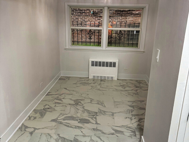 7718 S Jeffery Boulevard Chicago IL 60649