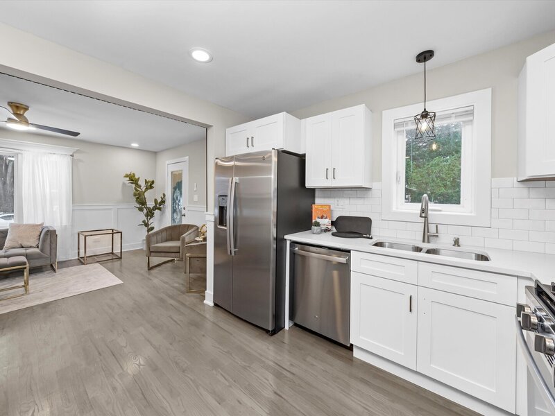 9656 S Chappel Avenue Chicago IL 60617
