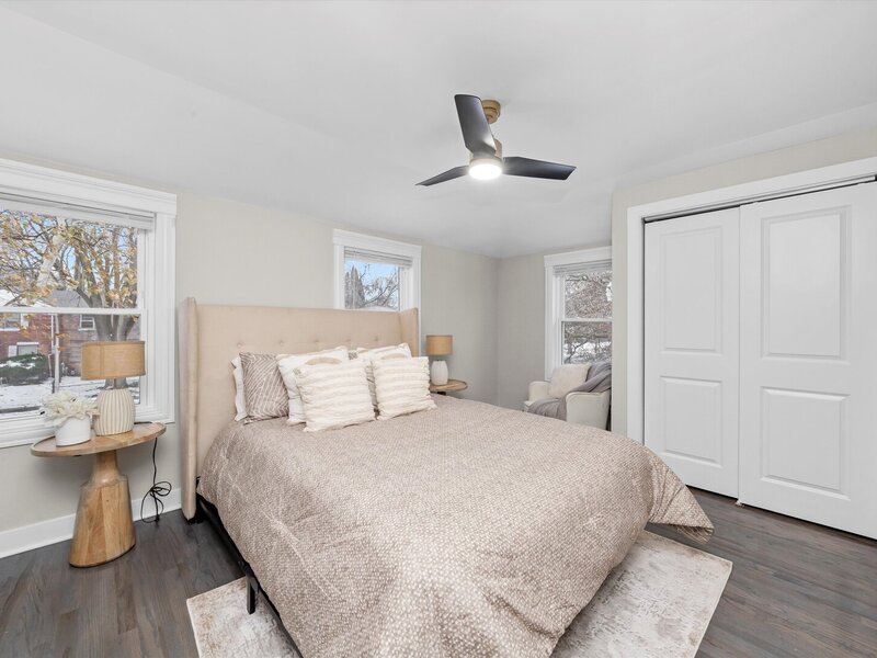9656 S Chappel Avenue Chicago IL 60617