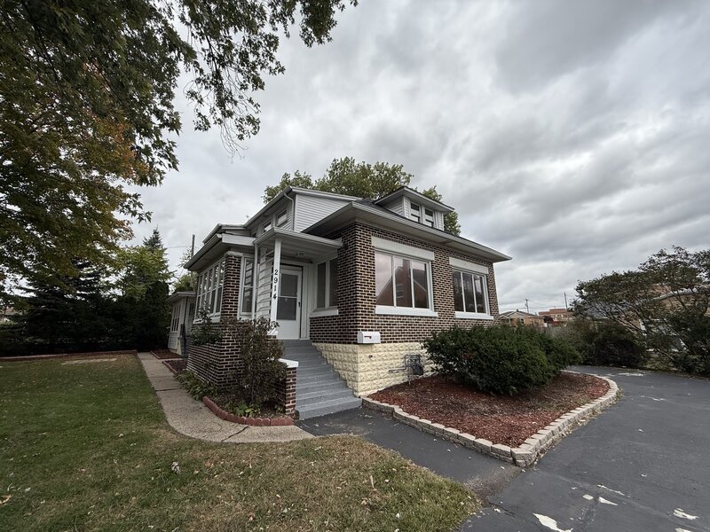 2914 Ridge Road Lansing IL 60438
