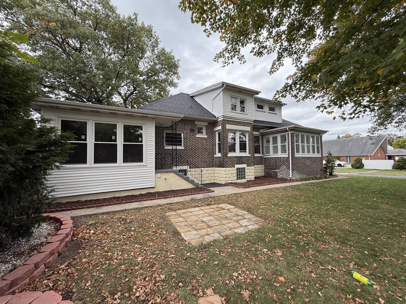 2914 Ridge Road Lansing IL 60438