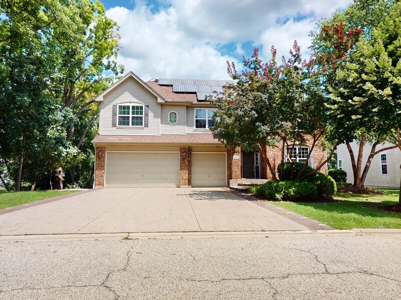 5670 Brentwood Drive Hoffman Estates IL 60192