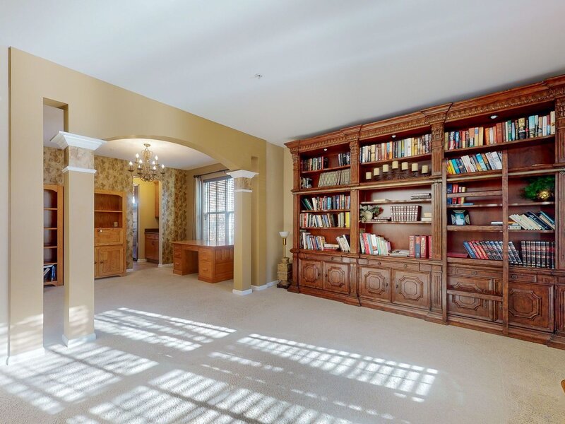 5670 Brentwood Drive Hoffman Estates IL 60192