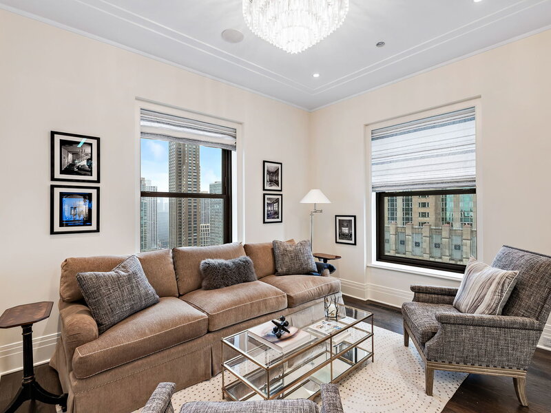 159 E Walton Place Chicago IL 60611