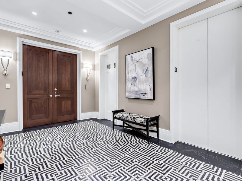 159 E Walton Place Chicago IL 60611