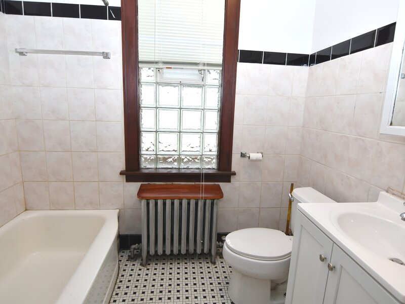 141 W 124th Street Chicago IL 60628