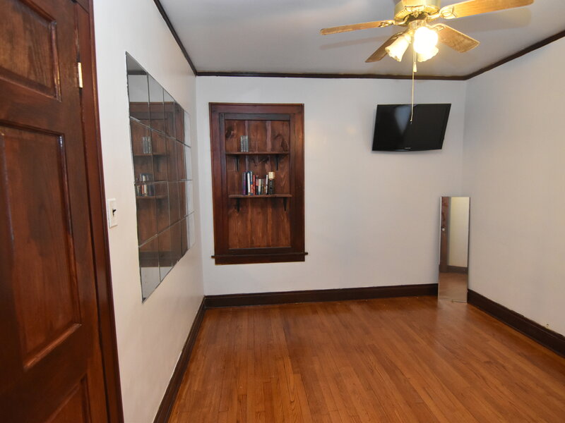 141 W 124th Street Chicago IL 60628