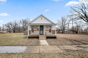 Photo of 838 N Rosewood Avenue Kankakee IL 60901