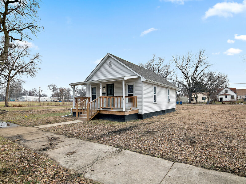 838 N Rosewood Avenue Kankakee IL 60901