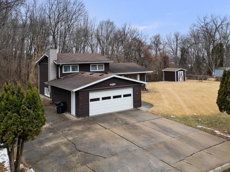 8412 10th Street Rock Island IL 61201