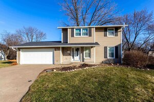 Photo of 3925 Tanglefoot Court Bettendorf IA 52722