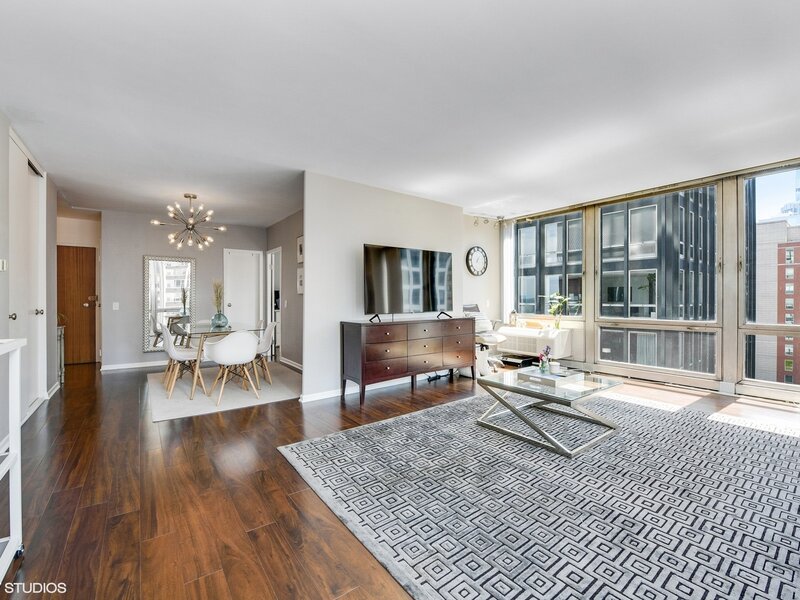 880 N Lake Shore Drive Chicago IL 60611