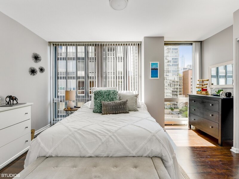 880 N Lake Shore Drive Chicago IL 60611