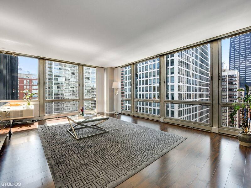 880 N Lake Shore Drive Chicago IL 60611