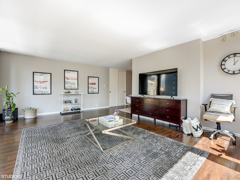 880 N Lake Shore Drive Chicago IL 60611