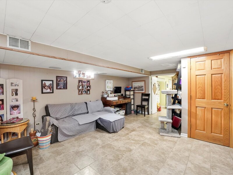 4551 W Foster Avenue Chicago IL 60630