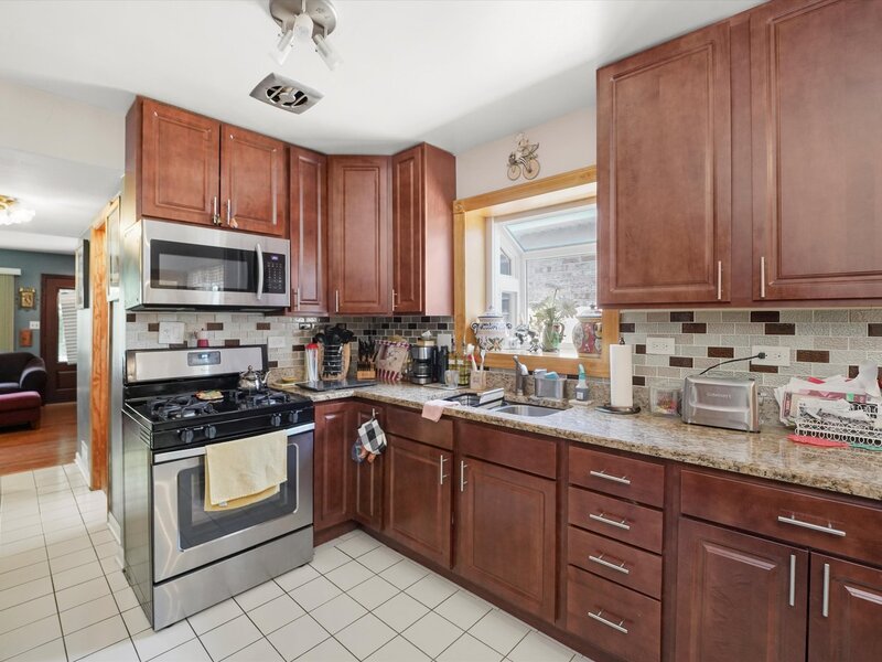 4551 W Foster Avenue Chicago IL 60630