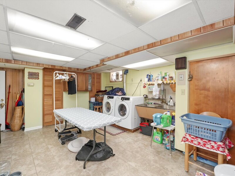 4551 W Foster Avenue Chicago IL 60630