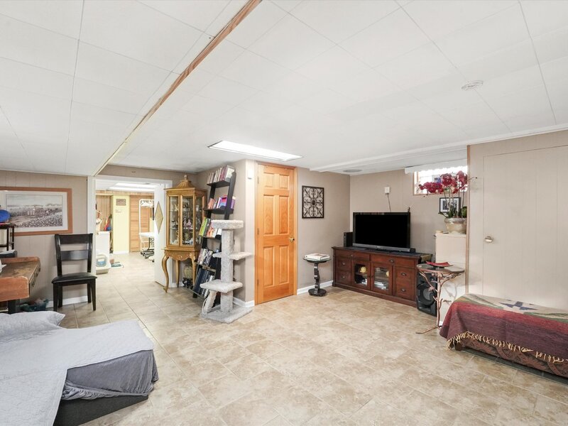 4551 W Foster Avenue Chicago IL 60630