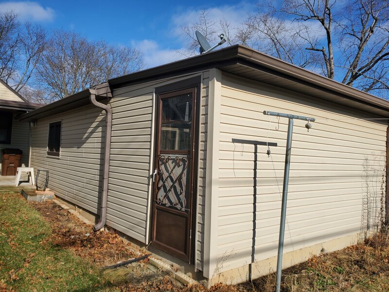 2216 Dresden Avenue Rockford IL 61103