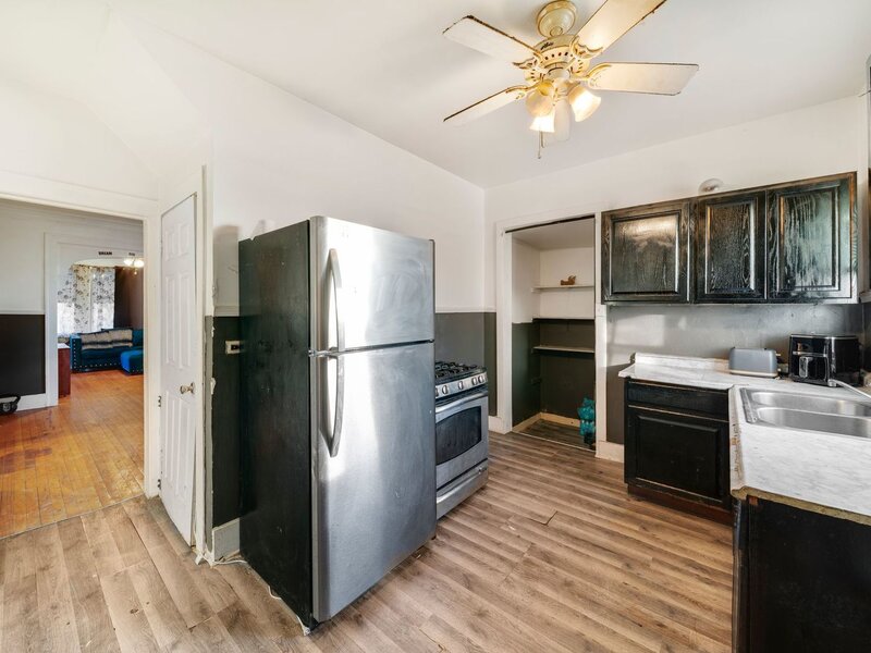 14446 Des Plaines Street Harvey IL 60426